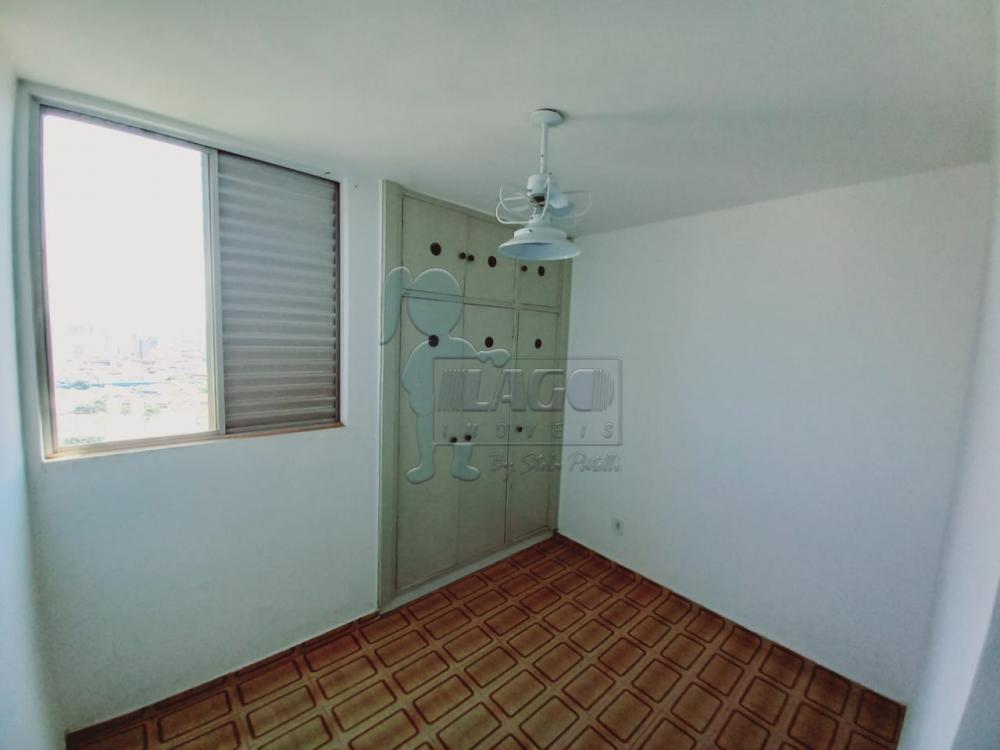 Alugar Apartamento / Padr&atilde;o em Ribeir&atilde;o Preto R$ 900,00 - Foto 4
