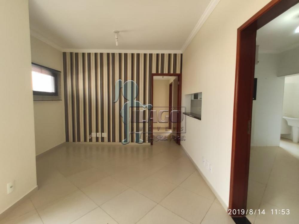 Alugar Apartamento / Padr&atilde;o em Ribeir&atilde;o Preto R$ 1.350,00 - Foto 2