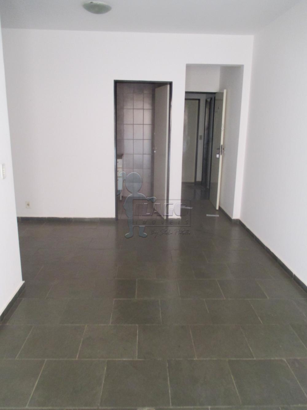 Alugar Apartamento / Padr&atilde;o em Ribeir&atilde;o Preto R$ 750,00 - Foto 1