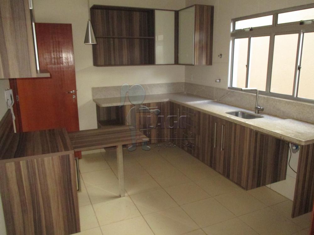 Alugar Casa condom&iacute;nio / Padr&atilde;o em Ribeir&atilde;o Preto R$ 1.800,00 - Foto 7