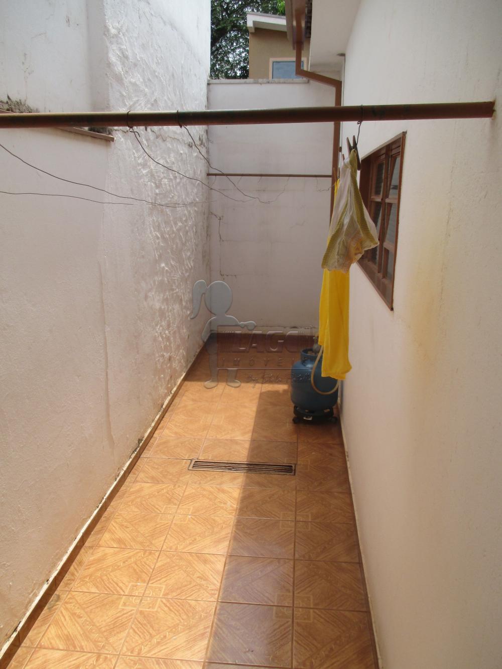 Alugar Casa / Padr&atilde;o em Ribeir&atilde;o Preto R$ 1.000,00 - Foto 16