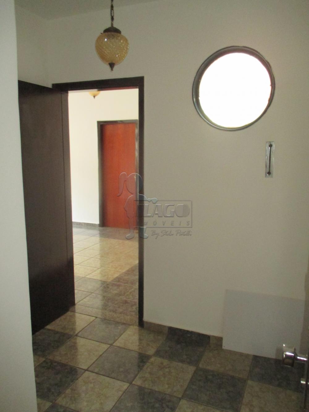 Alugar Apartamento / Padr&atilde;o em Ribeir&atilde;o Preto R$ 800,00 - Foto 1