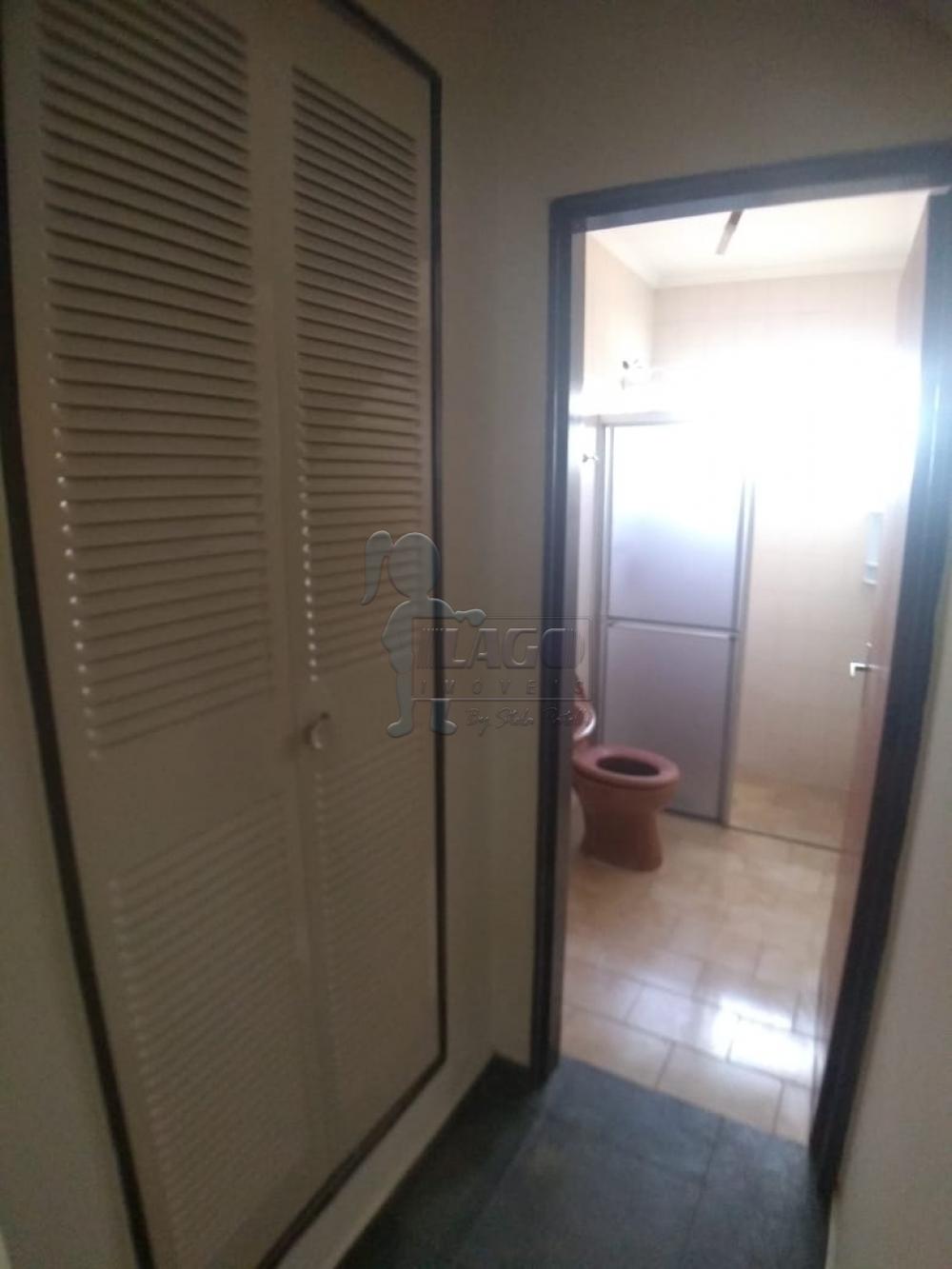 Alugar Apartamento / Padr&atilde;o em Ribeir&atilde;o Preto R$ 980,00 - Foto 3