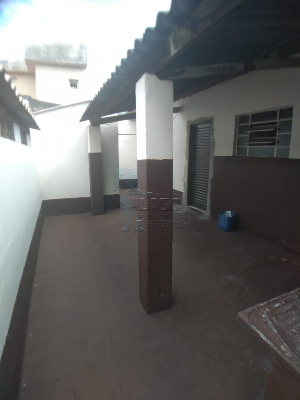 Alugar Casa / Padr&atilde;o em Ribeir&atilde;o Preto R$ 900,00 - Foto 1