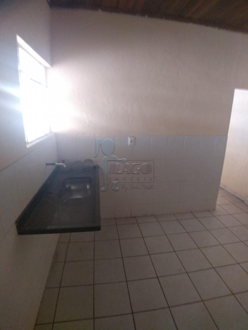Alugar Casa / Padr&atilde;o em Ribeir&atilde;o Preto R$ 900,00 - Foto 9