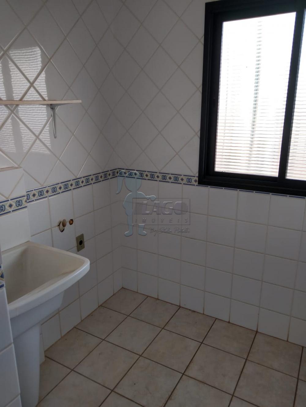 Alugar Apartamento / Padr&atilde;o em Ribeir&atilde;o Preto R$ 900,00 - Foto 12