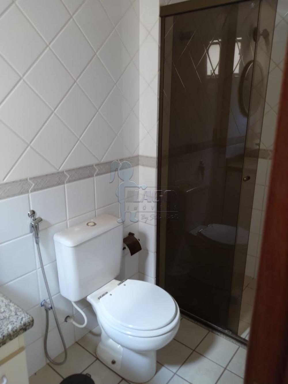 Alugar Apartamento / Padr&atilde;o em Ribeir&atilde;o Preto R$ 900,00 - Foto 6