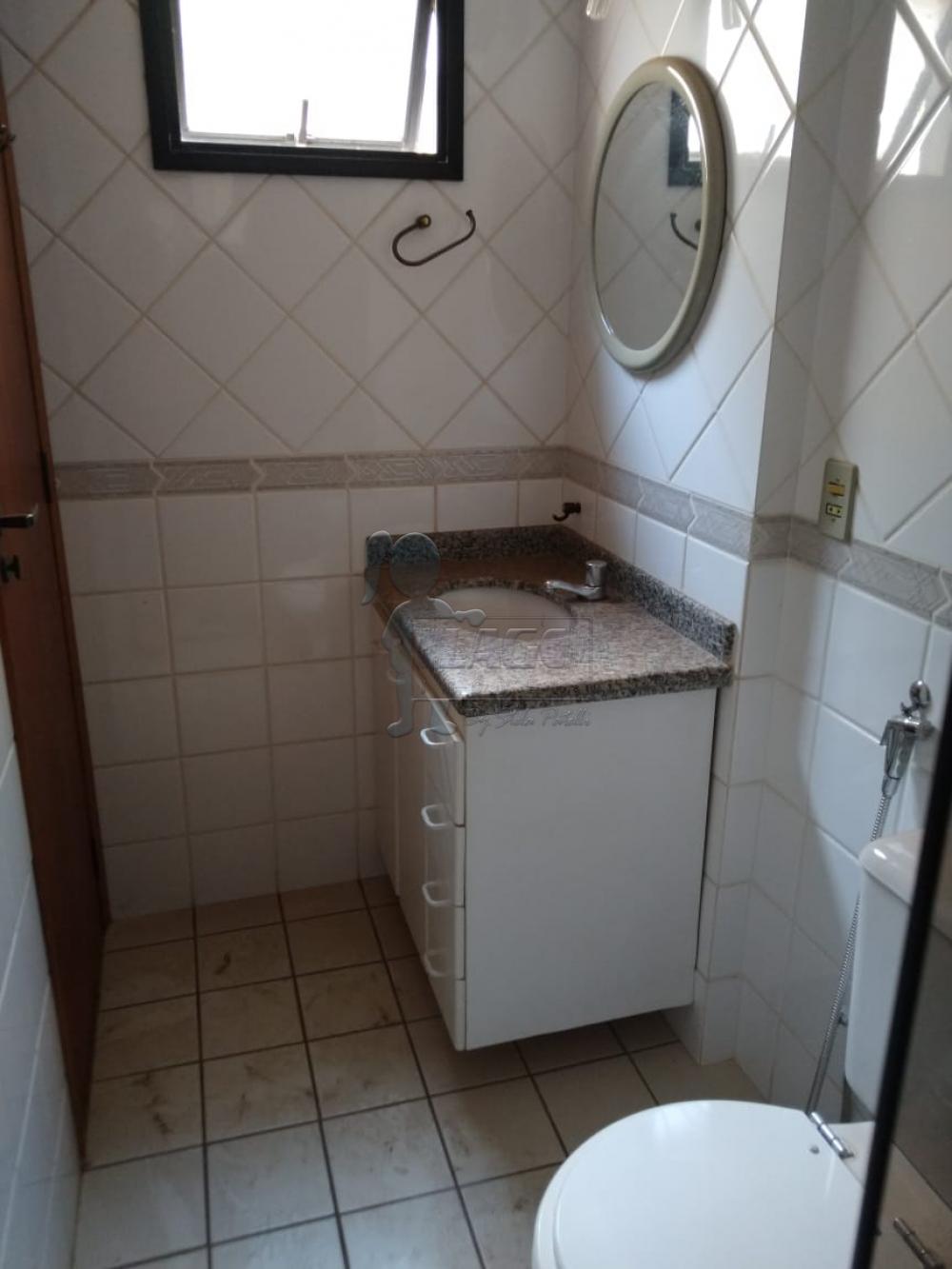 Alugar Apartamento / Padr&atilde;o em Ribeir&atilde;o Preto R$ 900,00 - Foto 9