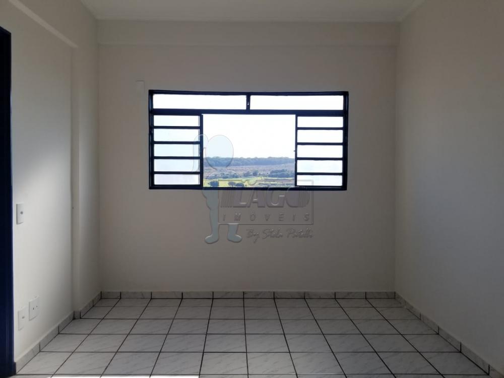 Alugar Apartamento / Kitnet em Ribeir&atilde;o Preto R$ 750,00 - Foto 1