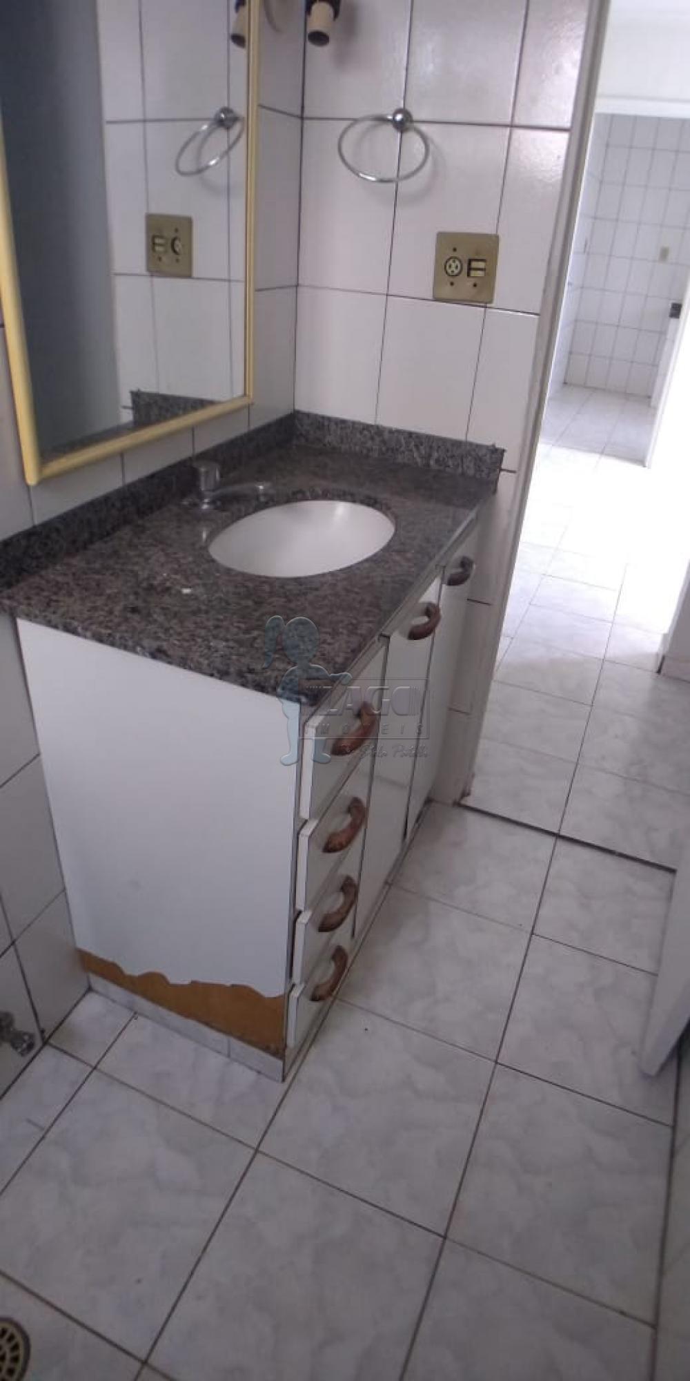Alugar Apartamento / Padr&atilde;o em Ribeir&atilde;o Preto R$ 650,00 - Foto 14