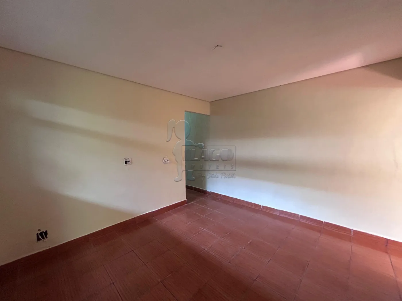 Alugar Casa / Padr&atilde;o em Ribeir&atilde;o Preto R$ 1.500,00 - Foto 1