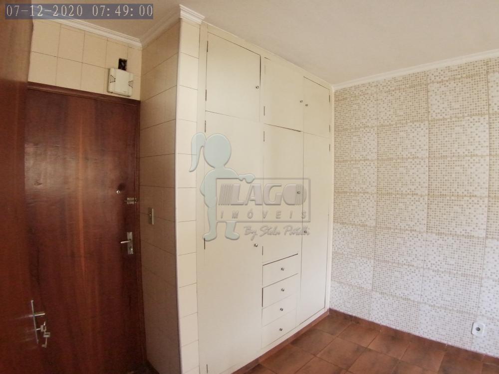 Alugar Apartamento / Padr&atilde;o em Ribeir&atilde;o Preto R$ 1.200,00 - Foto 3
