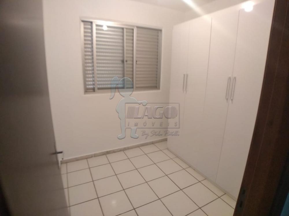 Alugar Apartamento / Padr&atilde;o em Ribeir&atilde;o Preto R$ 600,00 - Foto 4