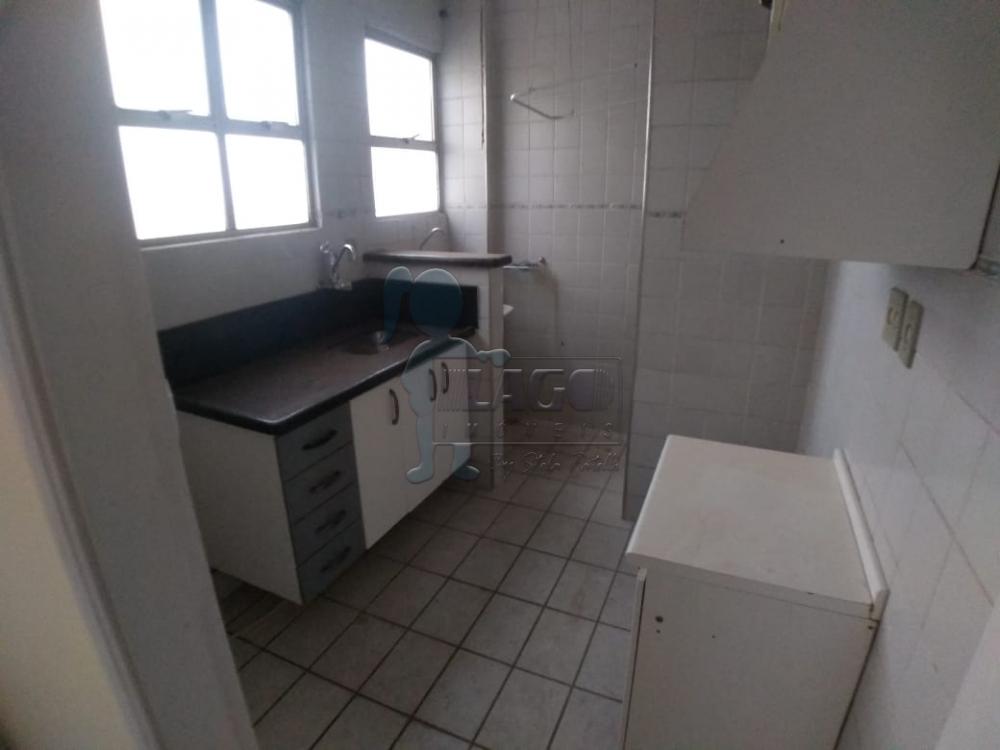 Alugar Apartamento / Padr&atilde;o em Ribeir&atilde;o Preto R$ 700,00 - Foto 4