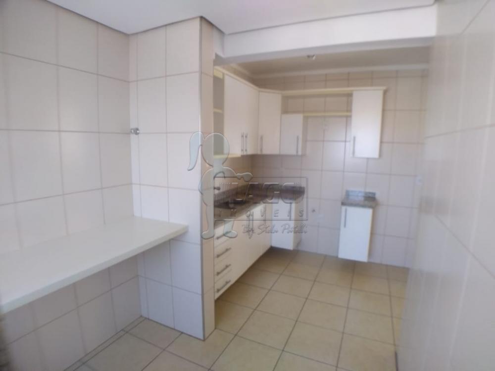 Alugar Apartamento / Padr&atilde;o em Ribeir&atilde;o Preto R$ 1.950,00 - Foto 4