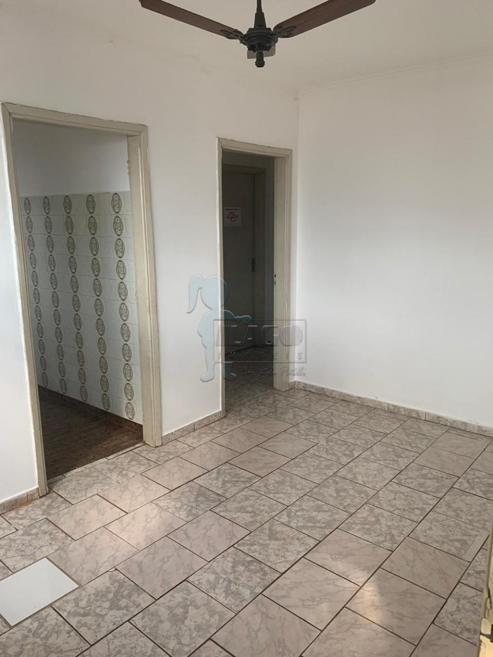 Alugar Casa / Padr&atilde;o em Ribeir&atilde;o Preto R$ 850,00 - Foto 1