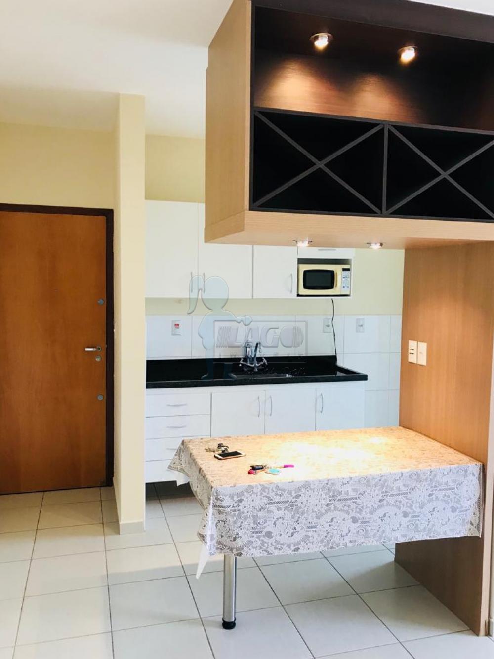 Alugar Apartamento / Padr&atilde;o em Ribeir&atilde;o Preto R$ 1.000,00 - Foto 1