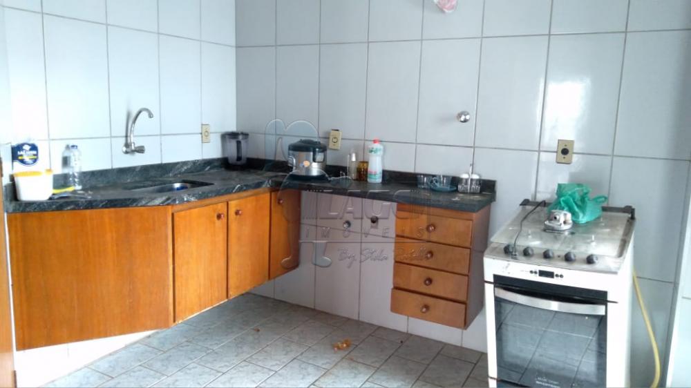 Alugar Apartamento / Padr&atilde;o em Ribeir&atilde;o Preto R$ 1.700,00 - Foto 4