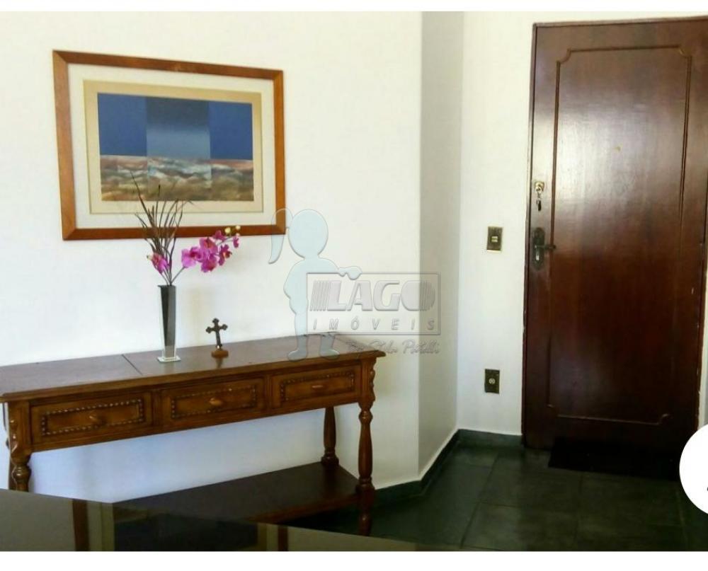 Alugar Apartamento / Padr&atilde;o em Ribeir&atilde;o Preto R$ 900,00 - Foto 1