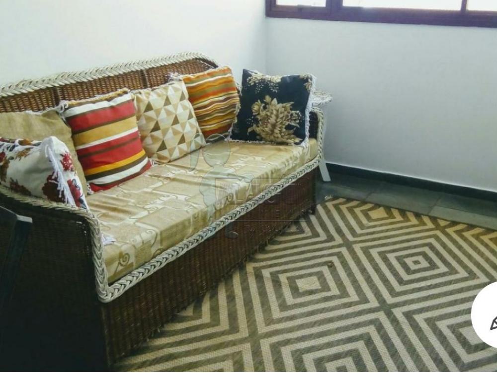 Alugar Apartamento / Padr&atilde;o em Ribeir&atilde;o Preto R$ 900,00 - Foto 3