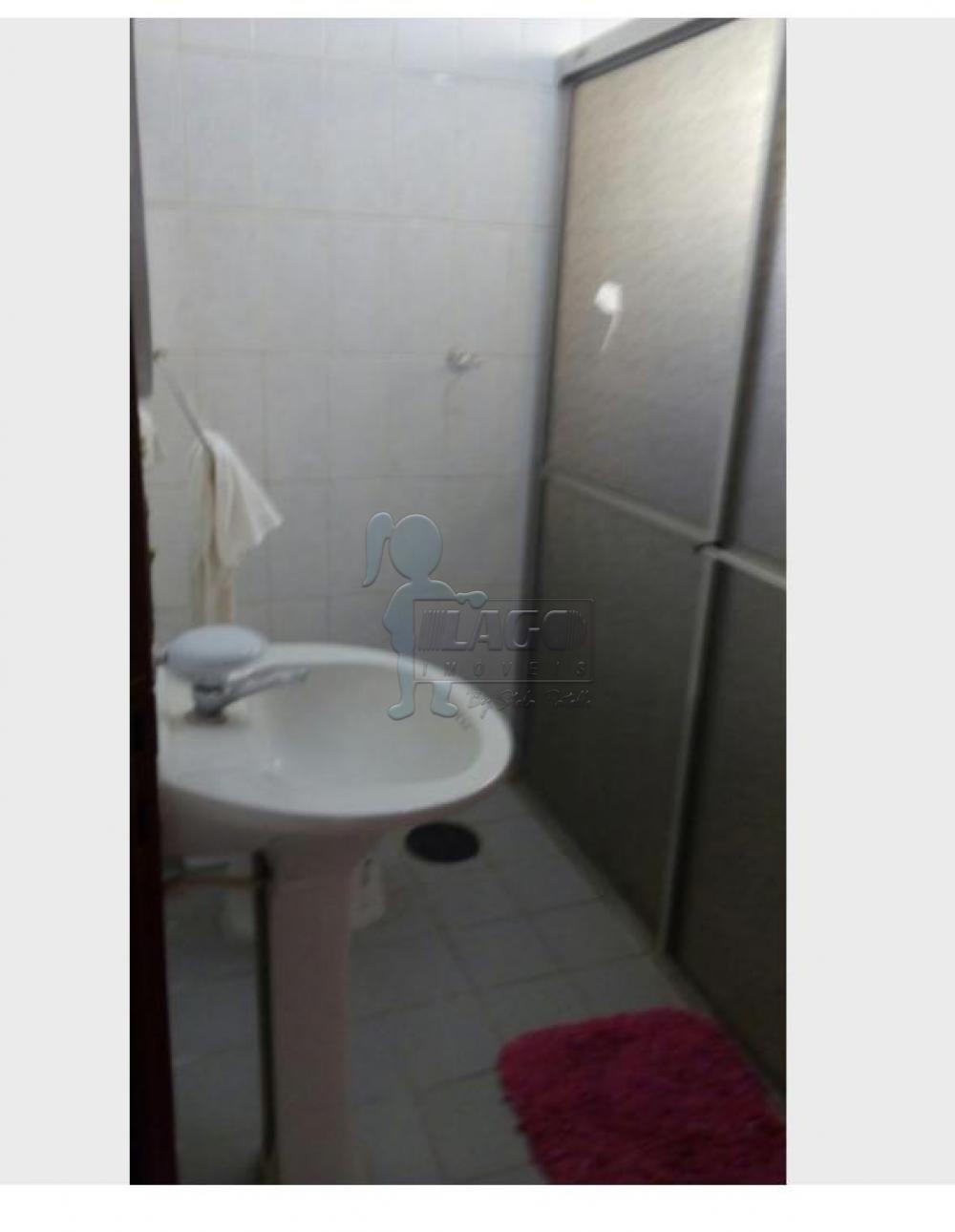 Alugar Apartamento / Padr&atilde;o em Ribeir&atilde;o Preto R$ 900,00 - Foto 11