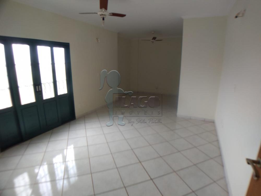 Alugar Apartamento / Padr&atilde;o em Ribeir&atilde;o Preto R$ 1.200,00 - Foto 2