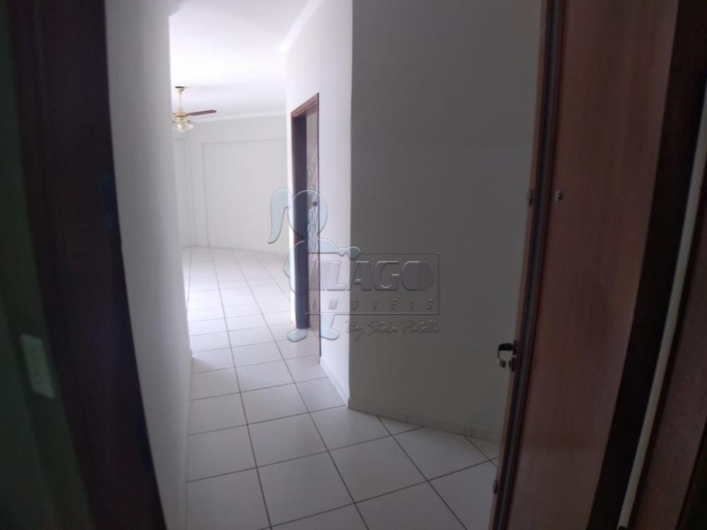 Alugar Apartamento / Padr&atilde;o em Ribeir&atilde;o Preto R$ 1.200,00 - Foto 2