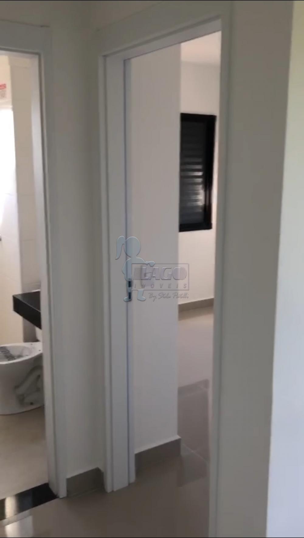 Alugar Apartamento / Padr&atilde;o em Ribeir&atilde;o Preto R$ 1.100,00 - Foto 5