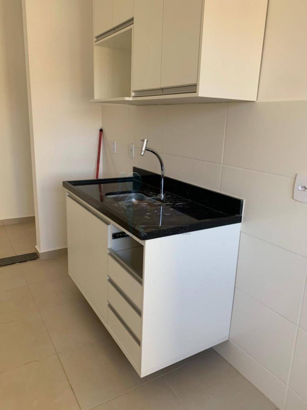 Alugar Apartamento / Padr&atilde;o em Ribeir&atilde;o Preto R$ 1.500,00 - Foto 3