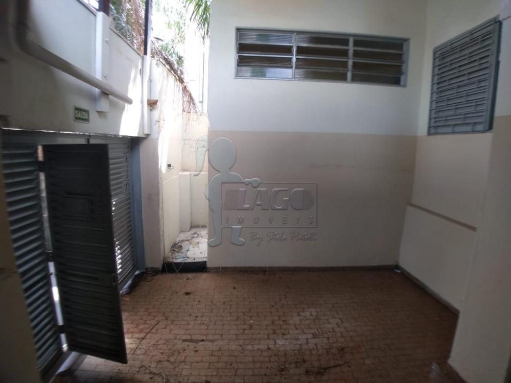 Alugar Casa / Padr&atilde;o em Ribeir&atilde;o Preto R$ 3.000,00 - Foto 15