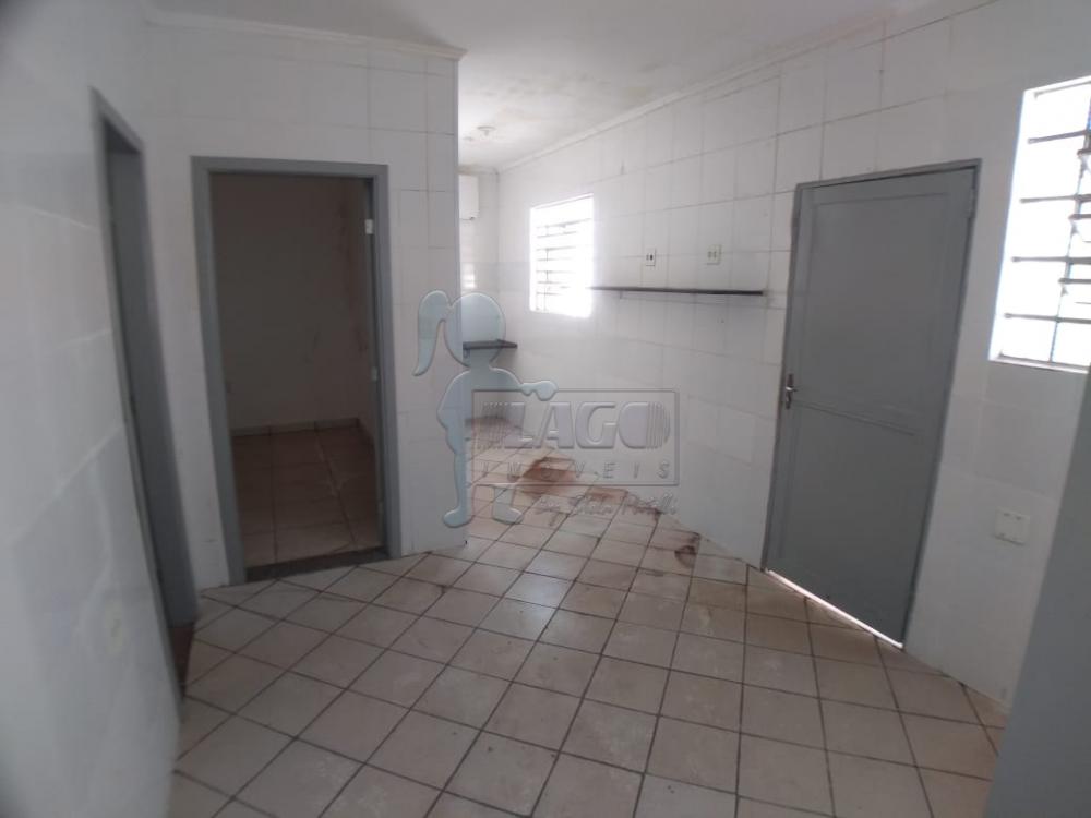 Alugar Casa / Padr&atilde;o em Ribeir&atilde;o Preto R$ 3.000,00 - Foto 4