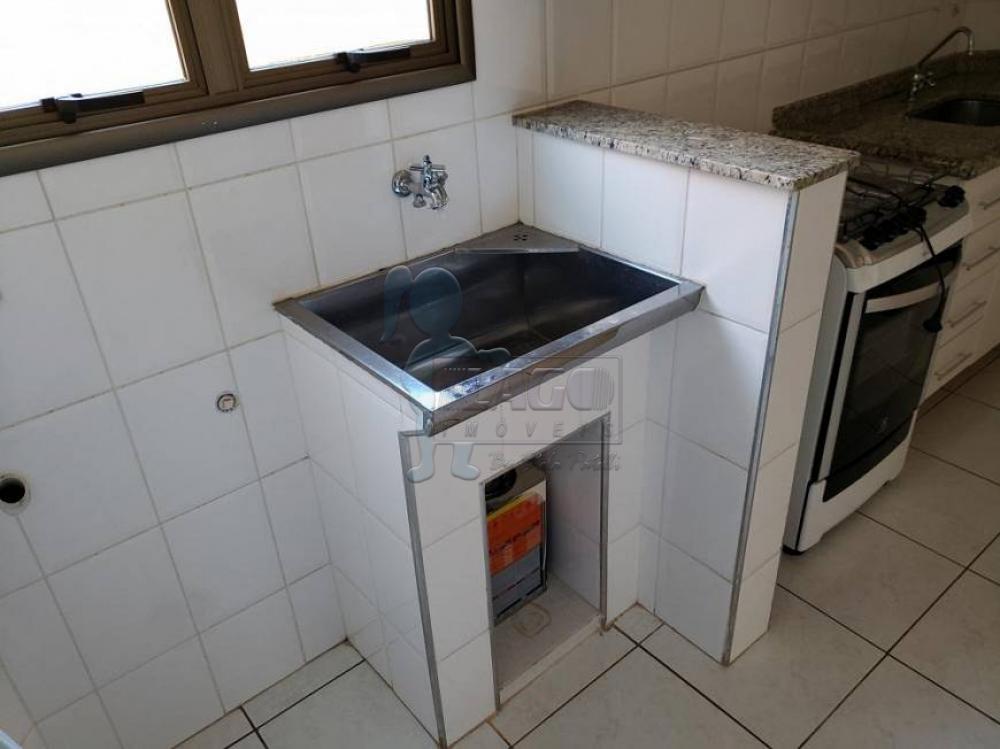 Alugar Apartamento / Padr&atilde;o em Ribeir&atilde;o Preto R$ 1.300,00 - Foto 5