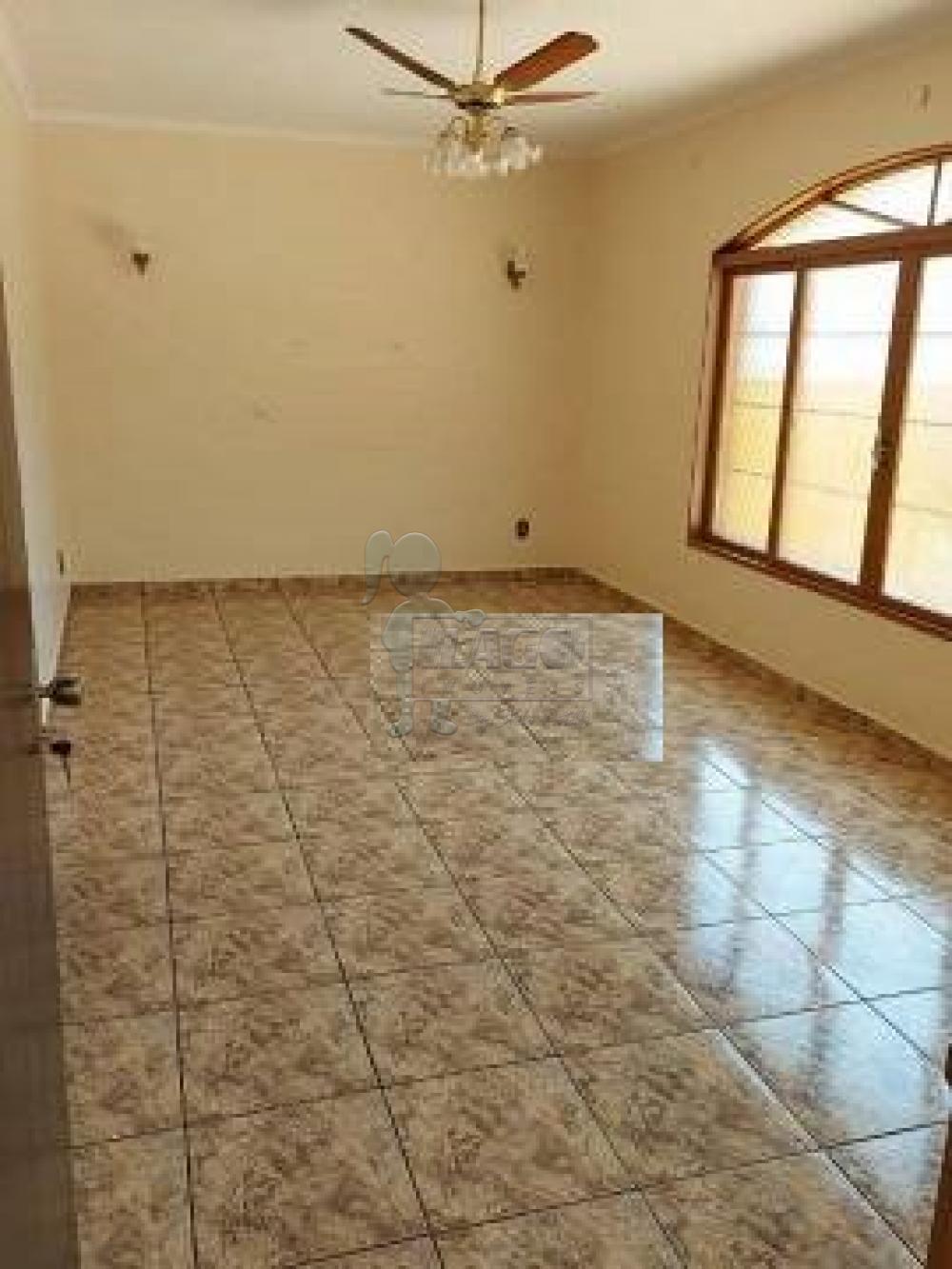 Alugar Casa / Padr&atilde;o em Ribeir&atilde;o Preto R$ 2.300,00 - Foto 1