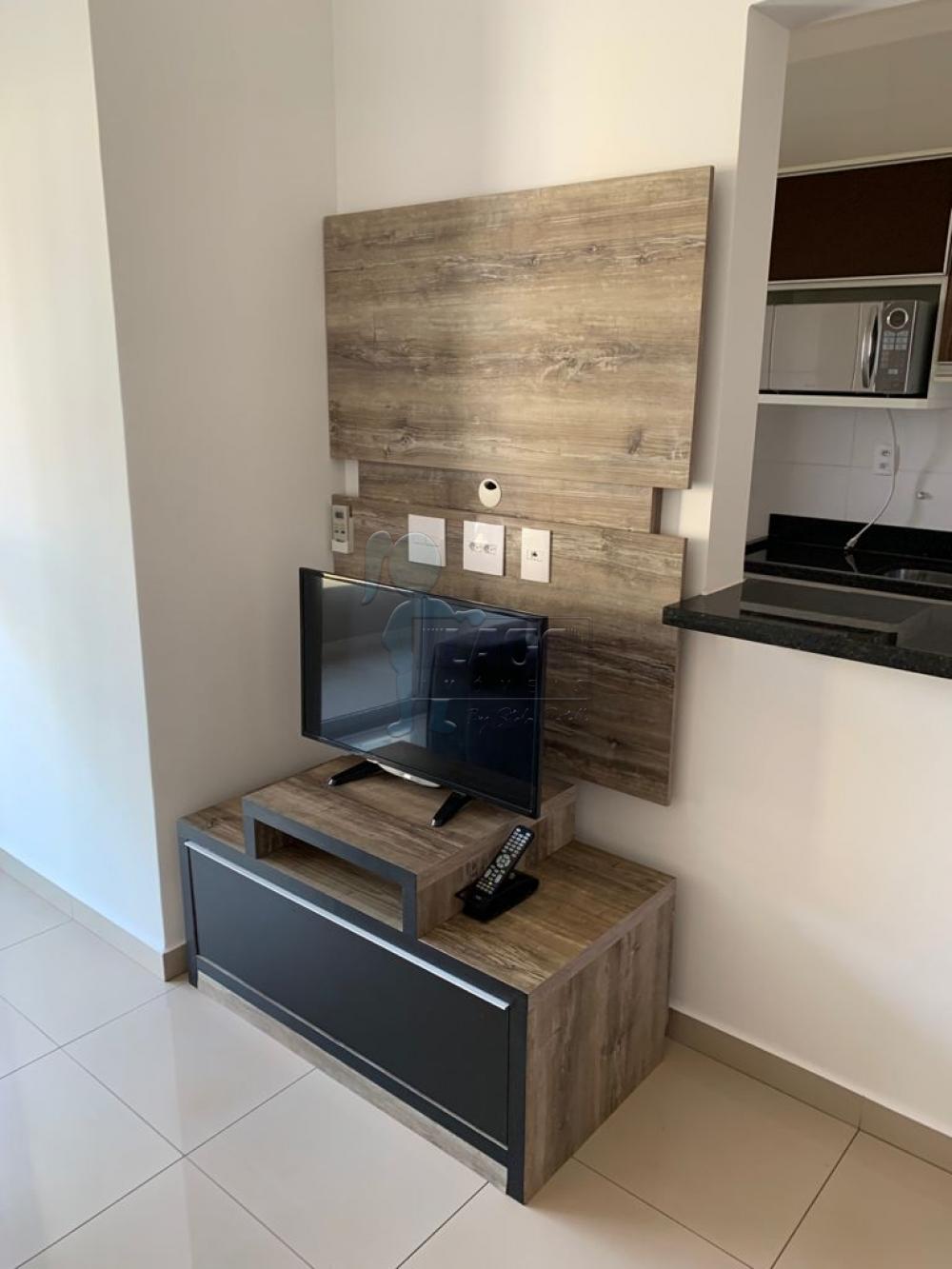 Alugar Apartamento / Padr&atilde;o em Ribeir&atilde;o Preto R$ 2.500,00 - Foto 3