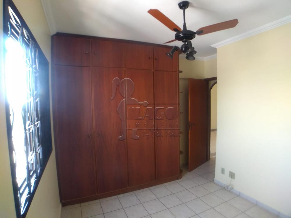 Alugar Apartamento / Padr&atilde;o em Ribeir&atilde;o Preto R$ 1.000,00 - Foto 3
