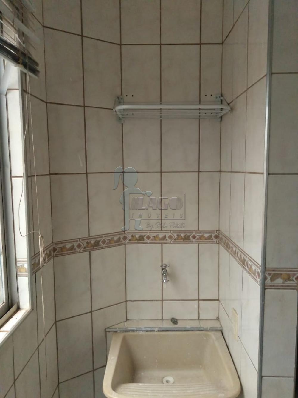 Alugar Apartamento / Padr&atilde;o em Ribeir&atilde;o Preto R$ 1.200,00 - Foto 4