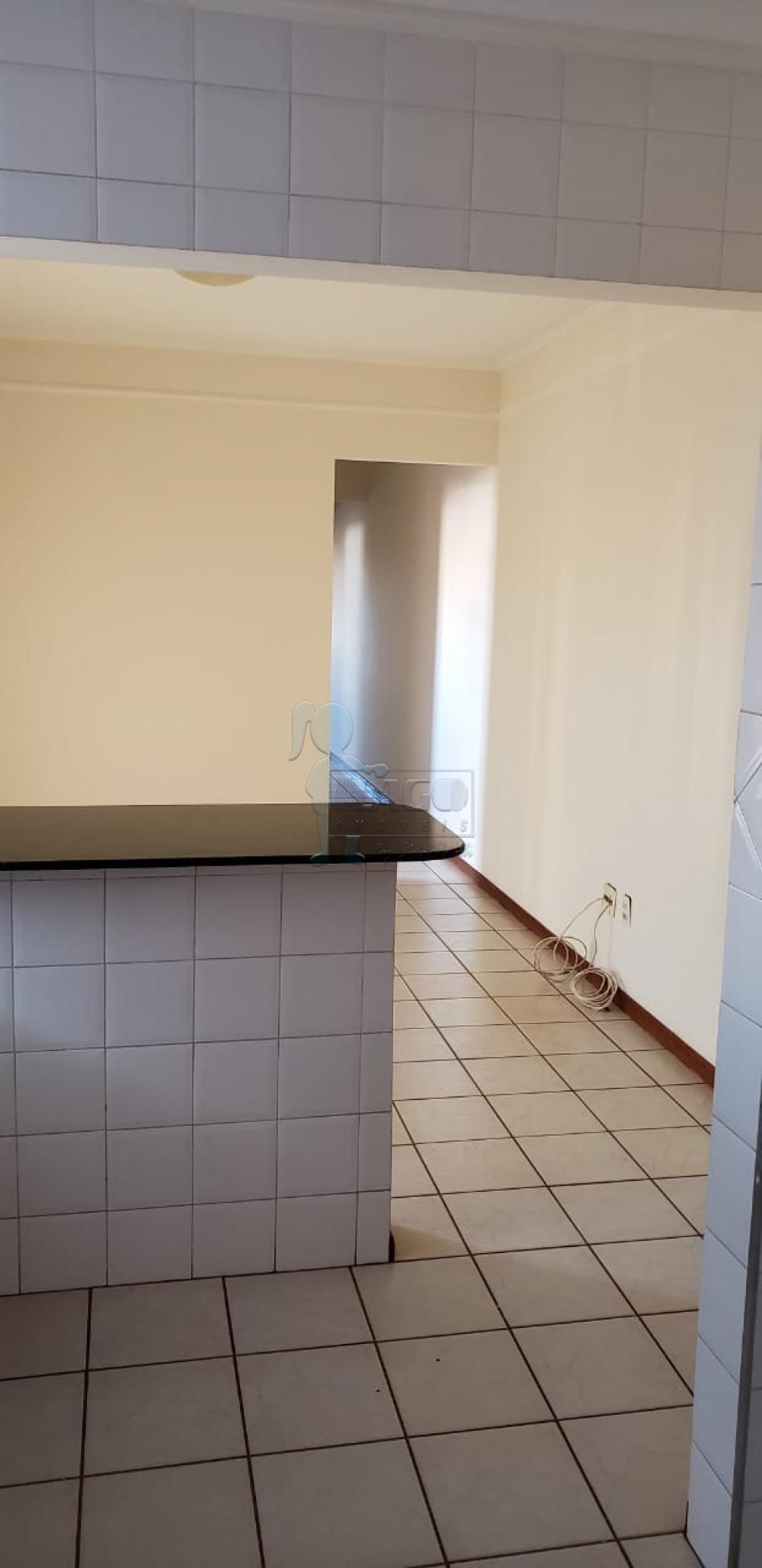 Alugar Apartamento / Padr&atilde;o em Ribeir&atilde;o Preto R$ 1.200,00 - Foto 1