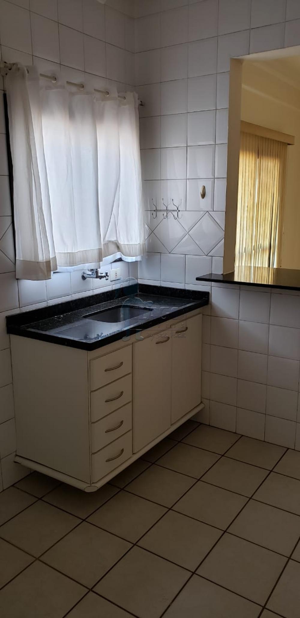 Alugar Apartamento / Padr&atilde;o em Ribeir&atilde;o Preto R$ 1.200,00 - Foto 3