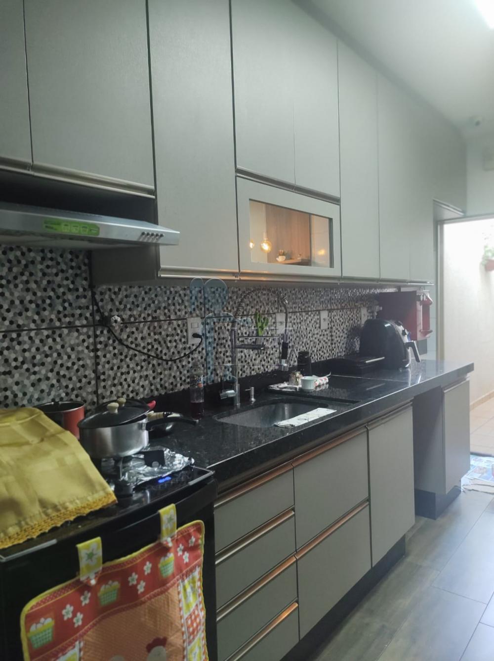 Alugar Casa / Padr&atilde;o em Ribeir&atilde;o Preto R$ 1.600,00 - Foto 10