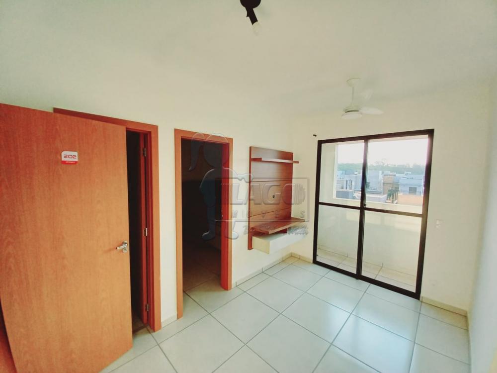 Alugar Apartamento / Padr&atilde;o em Ribeir&atilde;o Preto R$ 990,00 - Foto 2