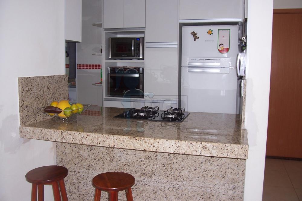 Alugar Apartamento / Padr&atilde;o em Bonfim Paulista R$ 1.700,00 - Foto 1