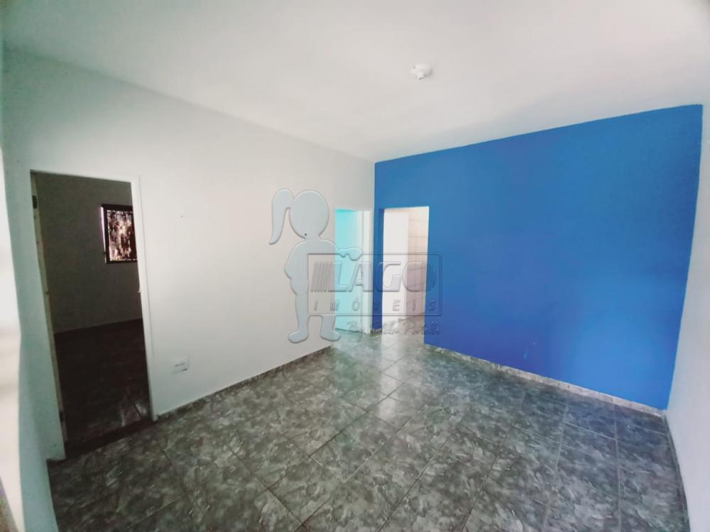 Alugar Casa / Padr&atilde;o em Ribeir&atilde;o Preto R$ 900,00 - Foto 1