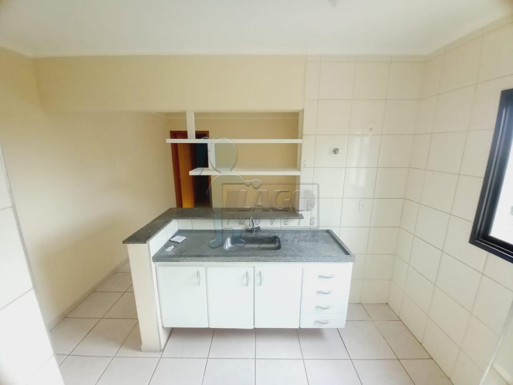 Alugar Apartamento / Padr&atilde;o em Ribeir&atilde;o Preto R$ 750,00 - Foto 4
