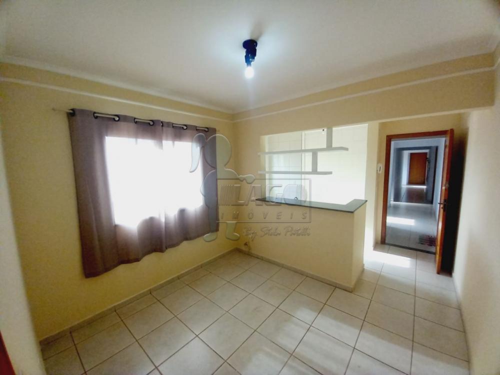 Alugar Apartamento / Padr&atilde;o em Ribeir&atilde;o Preto R$ 750,00 - Foto 2