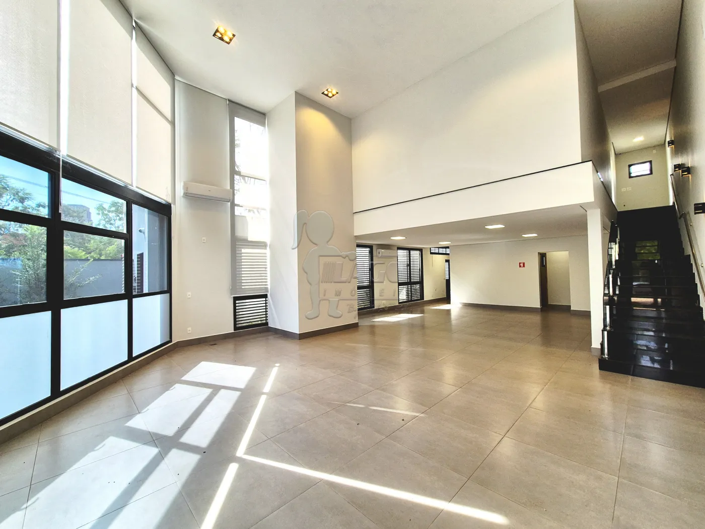 Alugar Comercial padr&atilde;o / Loja em Ribeir&atilde;o Preto R$ 16.000,00 - Foto 1