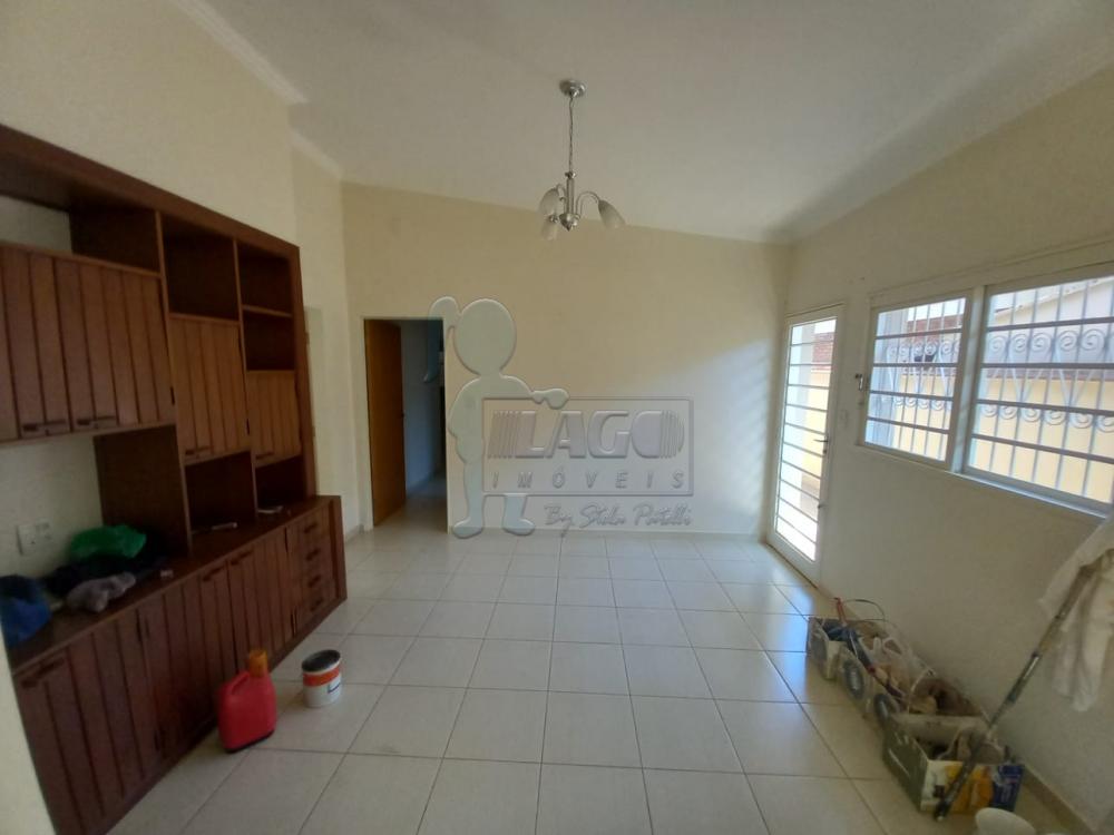 Alugar Casa / Padr&atilde;o em Ribeir&atilde;o Preto R$ 2.250,00 - Foto 4