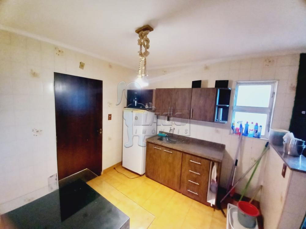 Alugar Apartamento / Padr&atilde;o em Ribeir&atilde;o Preto R$ 900,00 - Foto 4