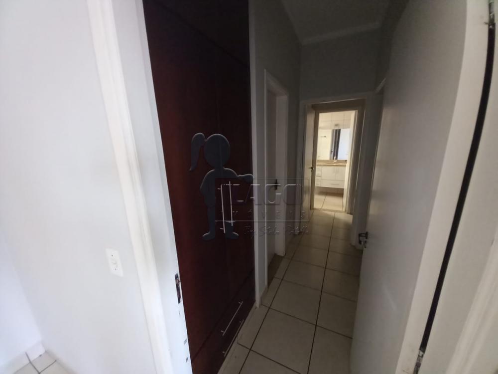Alugar Apartamento / Padr&atilde;o em Ribeir&atilde;o Preto R$ 900,00 - Foto 7