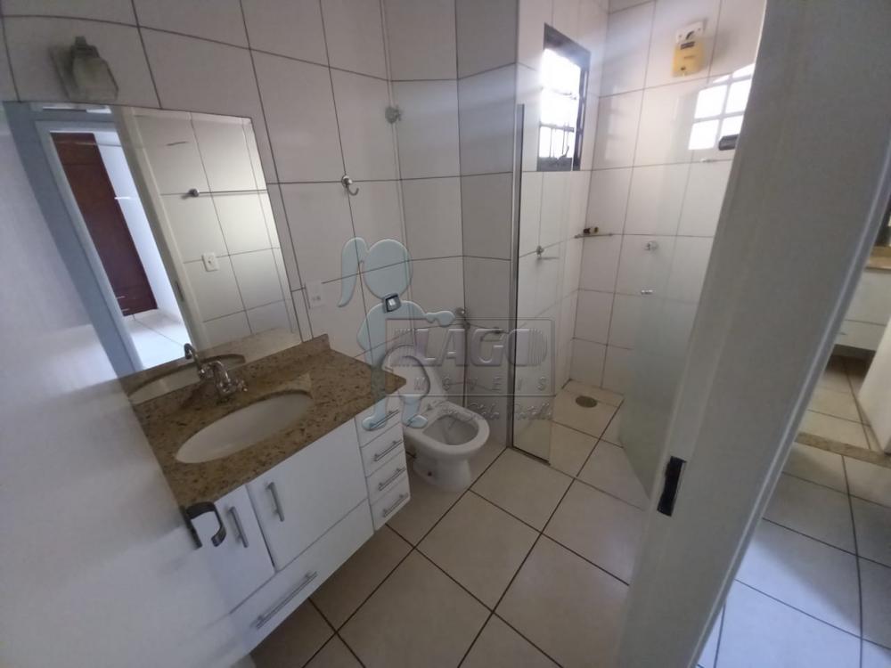 Alugar Apartamento / Padr&atilde;o em Ribeir&atilde;o Preto R$ 900,00 - Foto 6