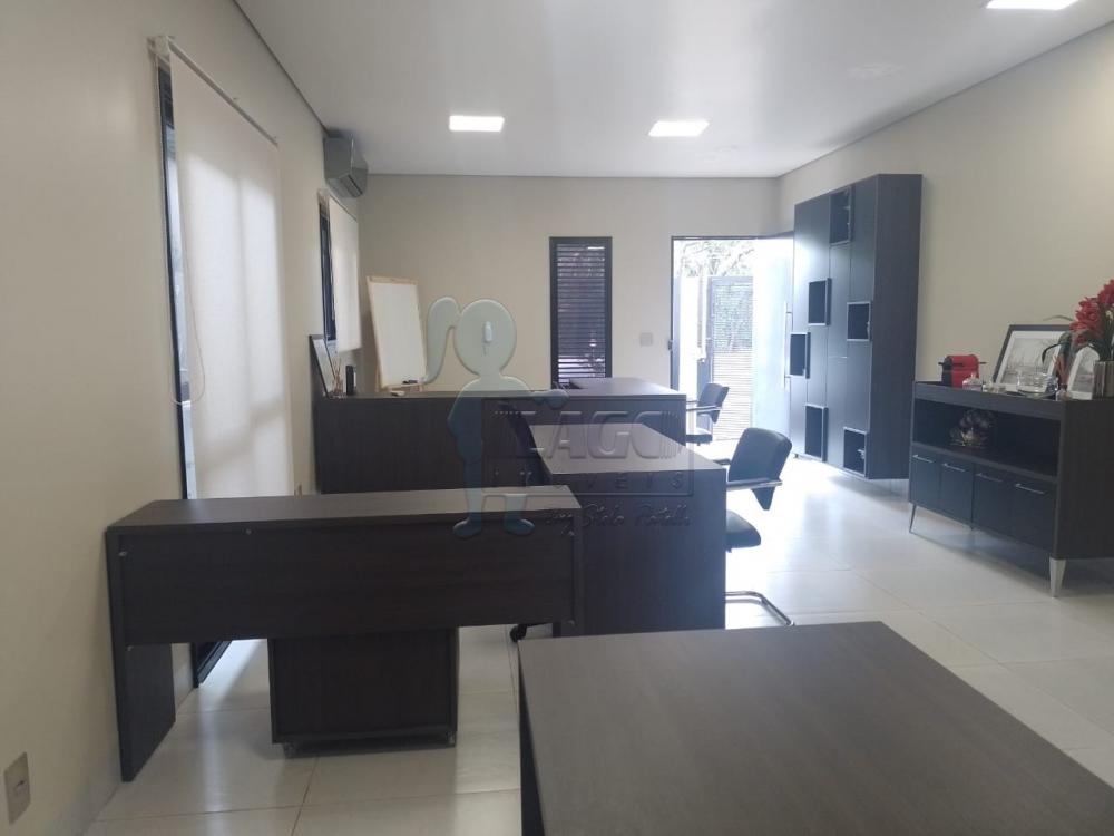 Comprar Casa / Padr&atilde;o em Ribeir&atilde;o Preto R$ 850.000,00 - Foto 18